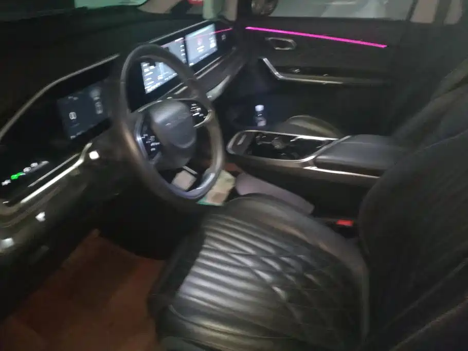 MAXUS G90 — миниатюра 9