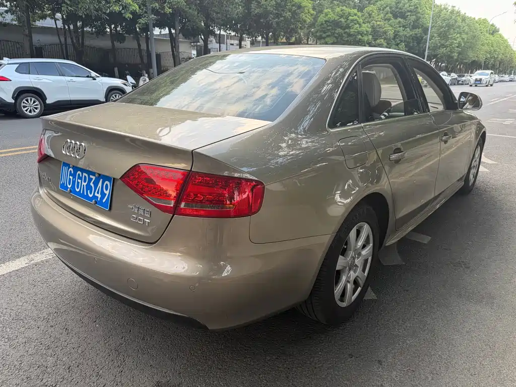Audi A4L — миниатюра 7