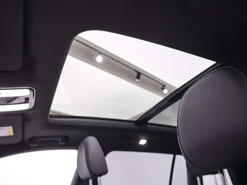Li Auto Li ONE — миниатюра 24