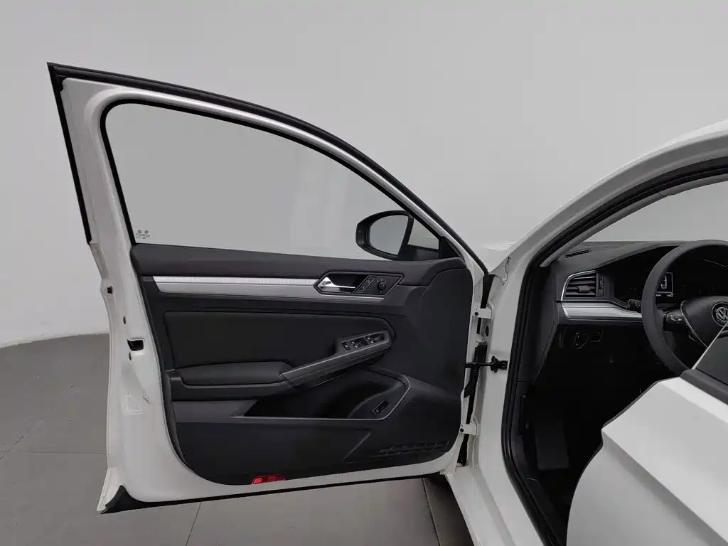 Volkswagen Lamando — миниатюра 8