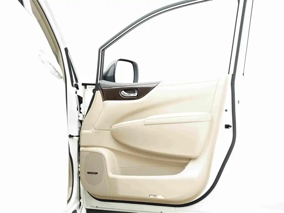 Nissan Quest — миниатюра 28