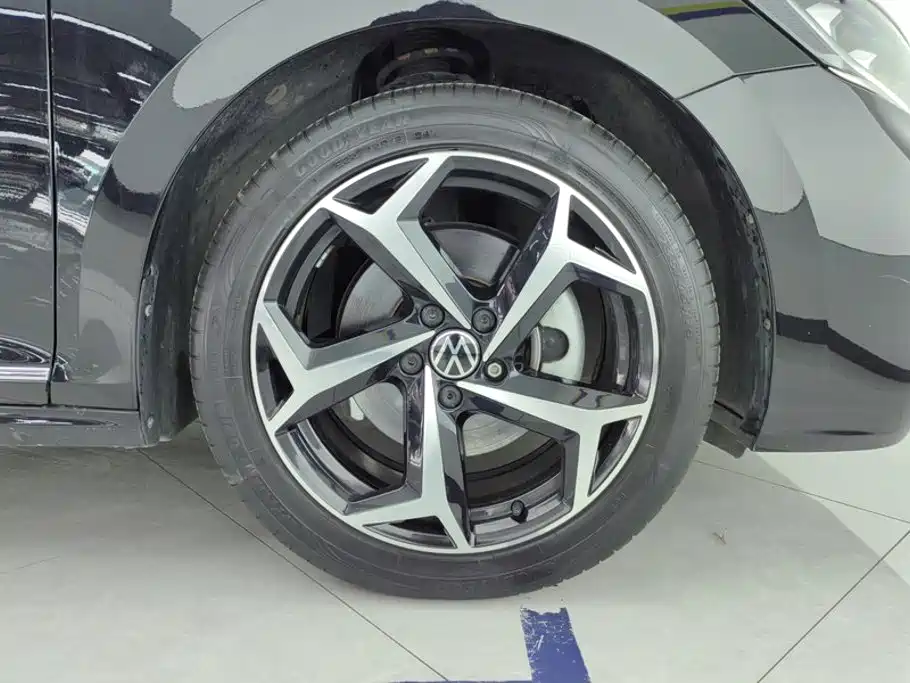 Volkswagen Passat — миниатюра 6