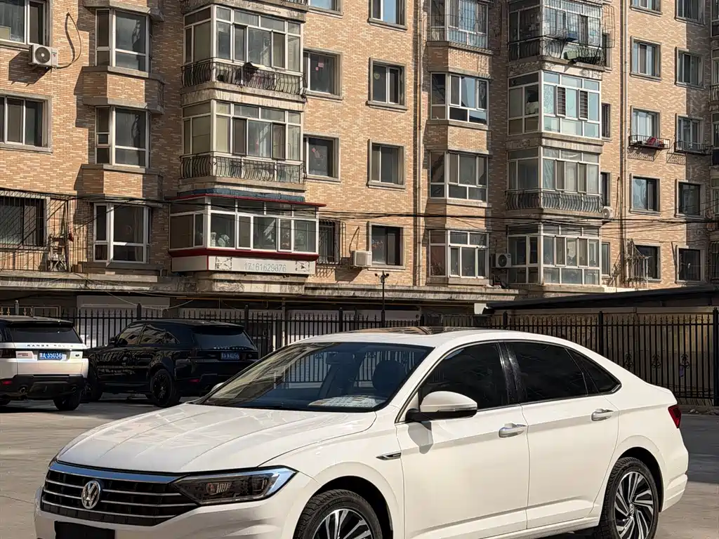Volkswagen Sagitar 2022