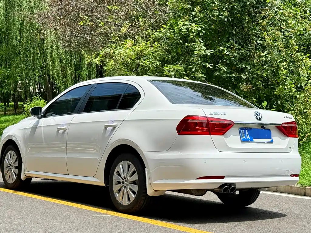 Volkswagen Lavida — миниатюра 3