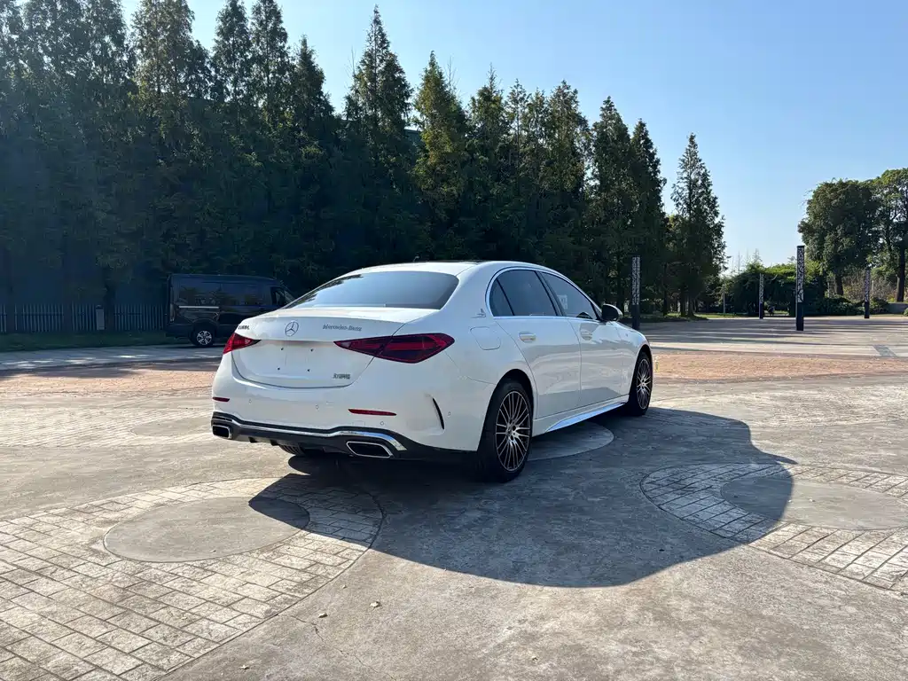 Mercedes-Benz C-Class — миниатюра 7