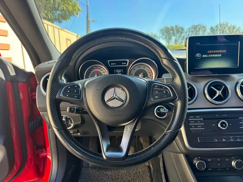 Mercedes-Benz CLA (Import) — миниатюра 11