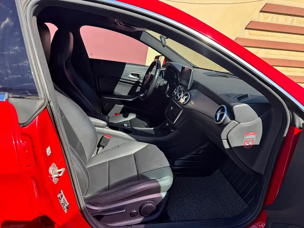 Mercedes-Benz CLA (Import) — миниатюра 19