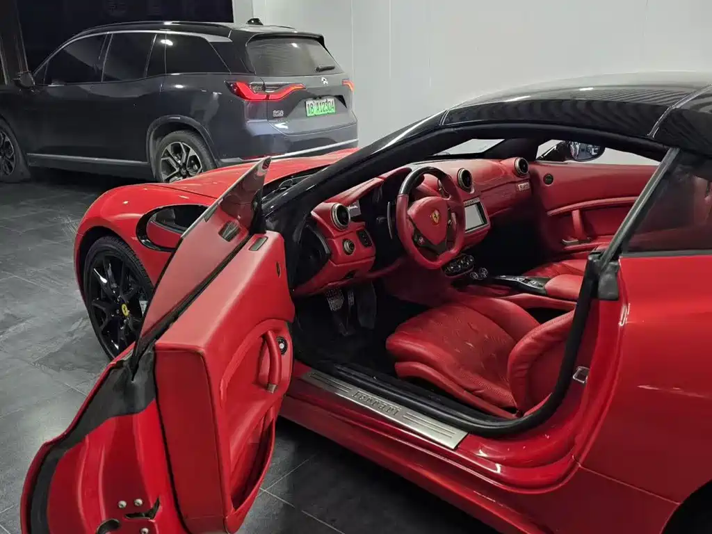 Ferrari California T — миниатюра 7