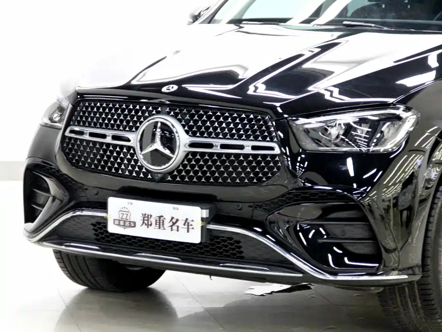Mercedes-Benz GLE (Import) — миниатюра 30