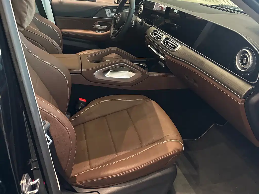 Mercedes-Benz GLE — миниатюра 9