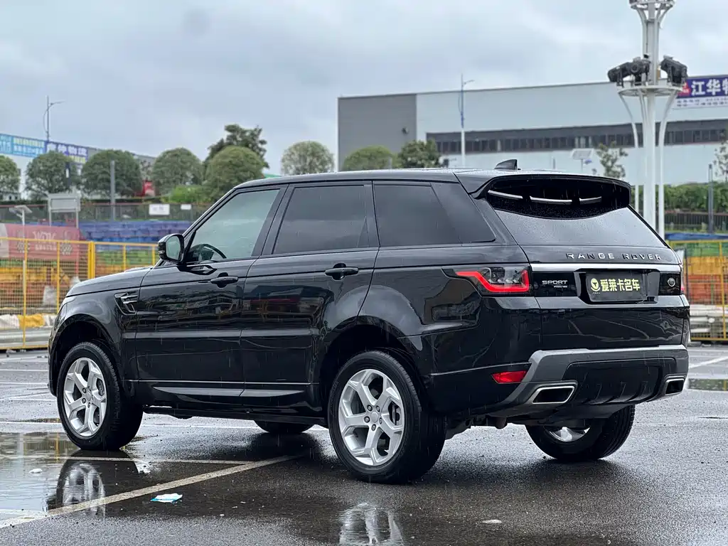 Land Rover Sport PHEV — миниатюра 4