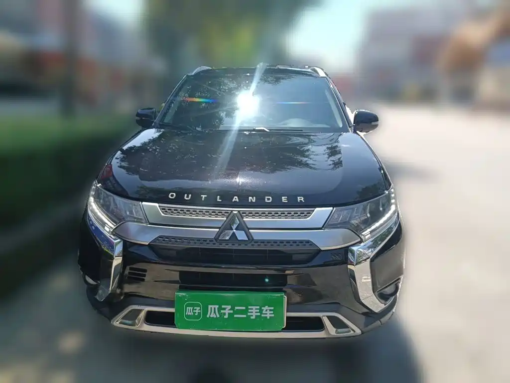 Mitsubishi Outlander — миниатюра 2