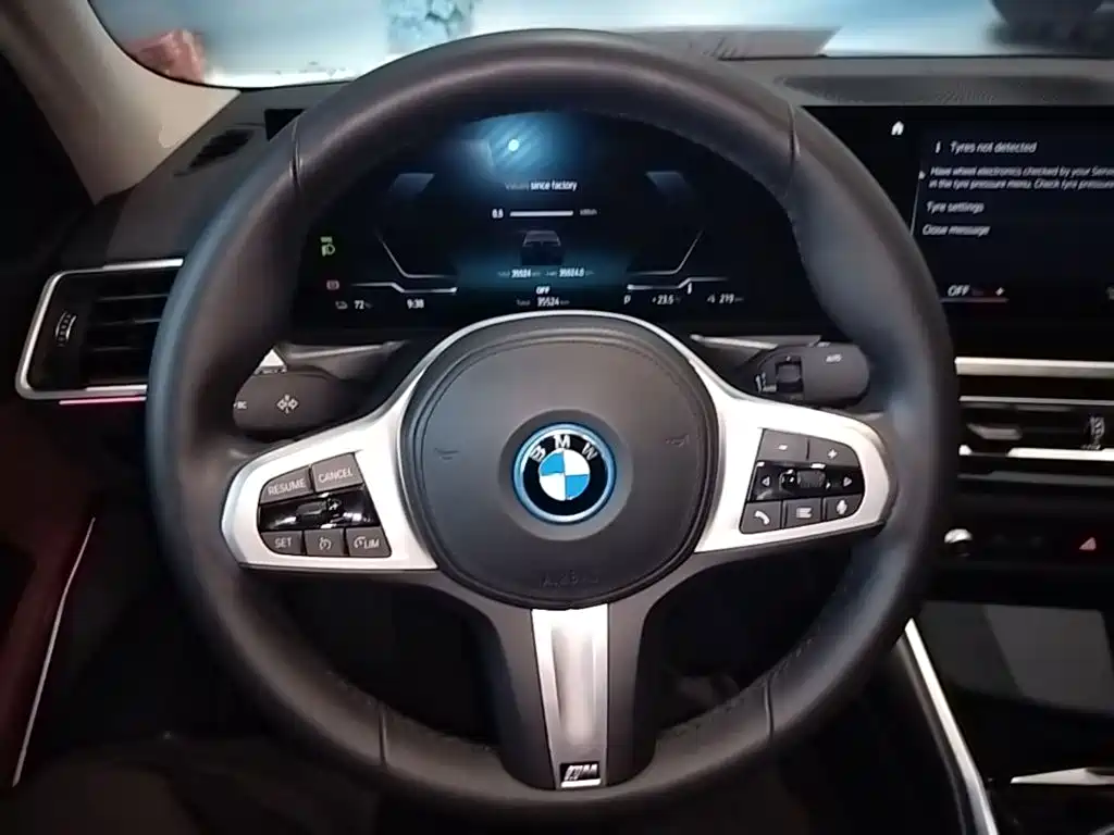 BMW i3 — миниатюра 11