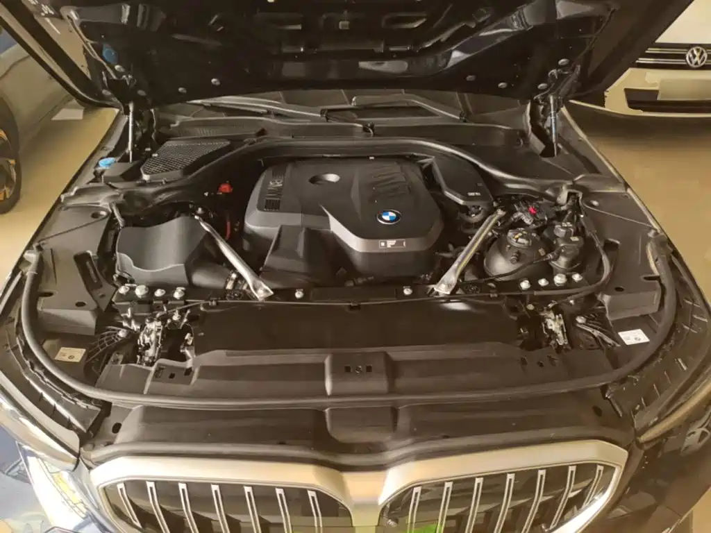 BMW 5 Series — миниатюра 20