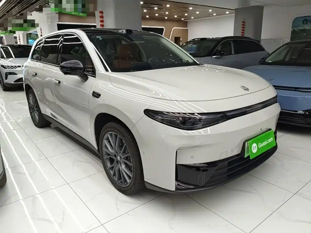 Leapmotor Leapmotor C10 — миниатюра 4