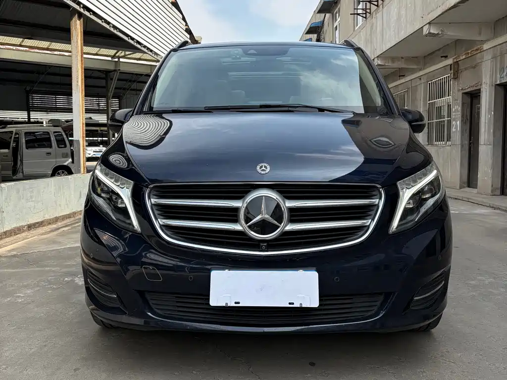 Mercedes-Benz V-Class — миниатюра 2