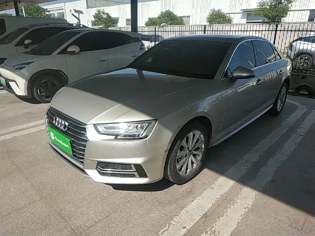 Audi A4L 2019