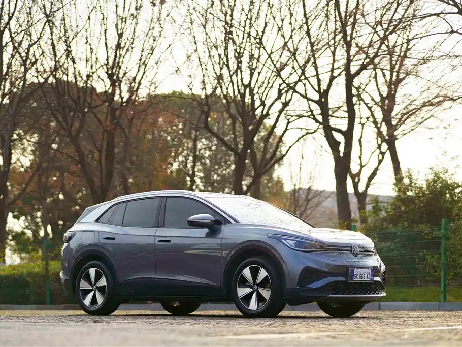VOLKSWAGEN ID.4 X