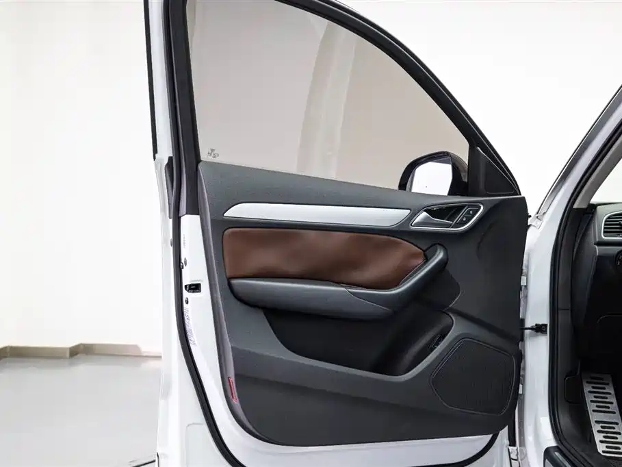 Audi Q3 2018 30 35 TFSI Fashion