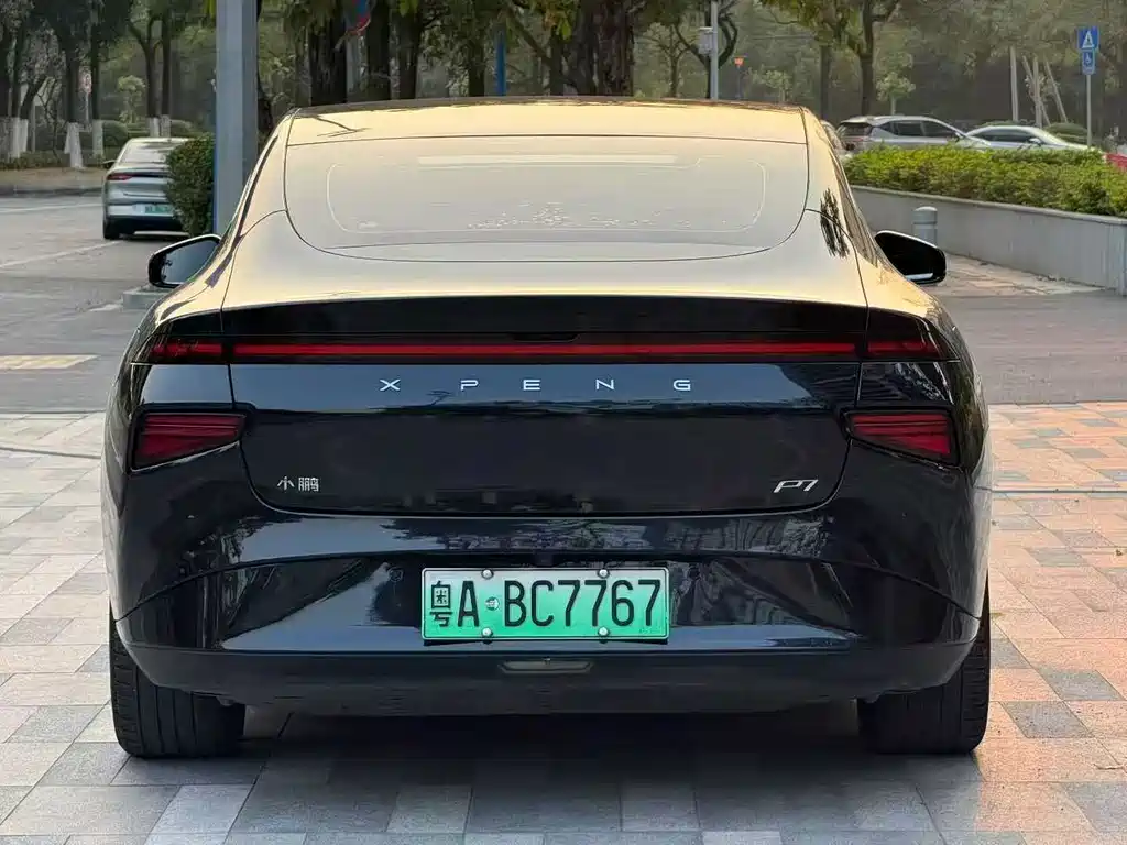 XIAOPENG P7