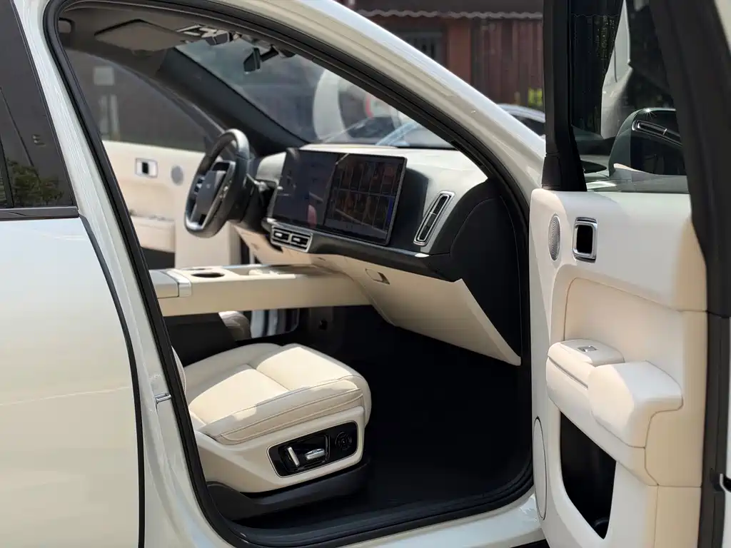 Li Auto Li L7 — миниатюра 8
