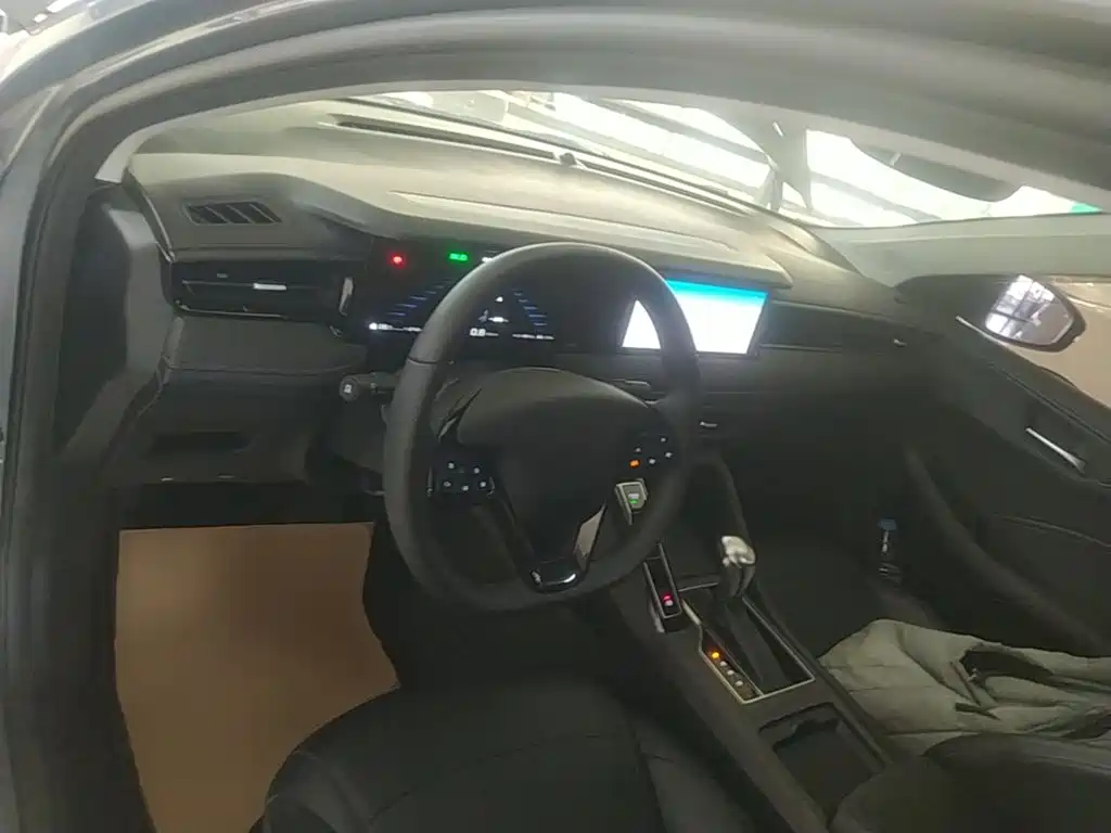 Roewe i5 2023 1.5L CVT