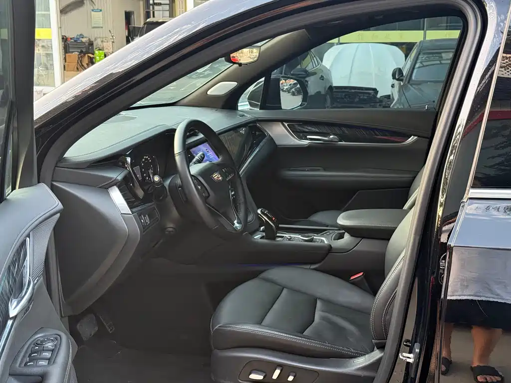Cadillac XT6 — миниатюра 4