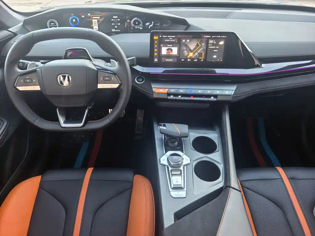 Changan UNI-V — миниатюра 5