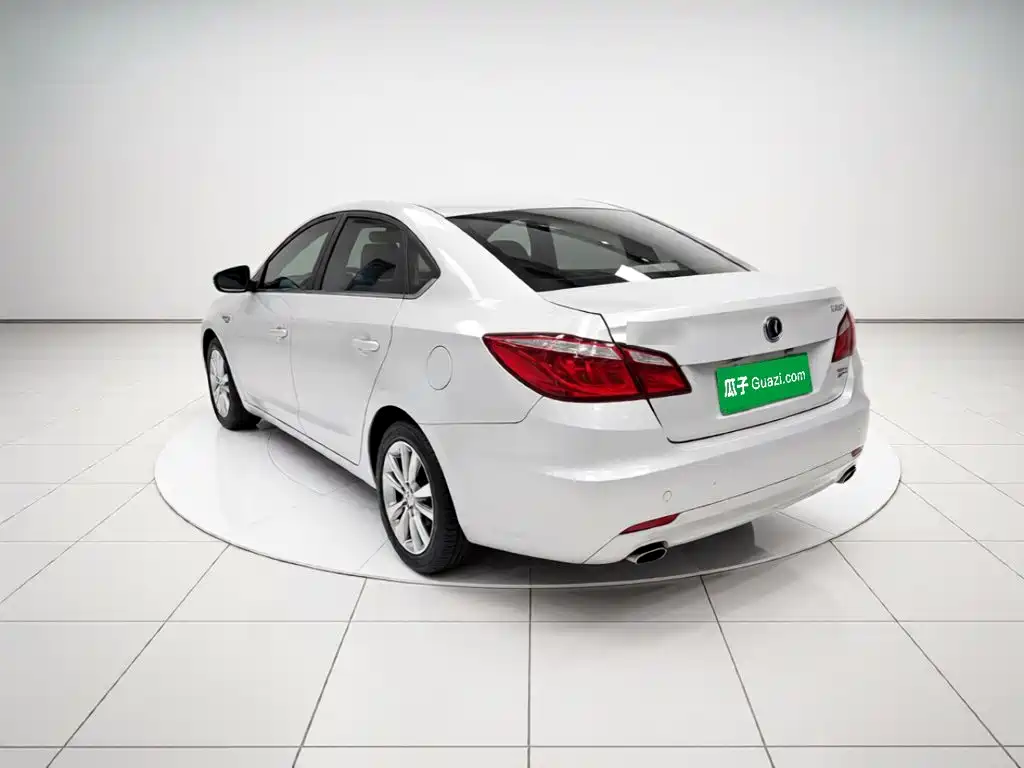 Changan Eado — миниатюра 4
