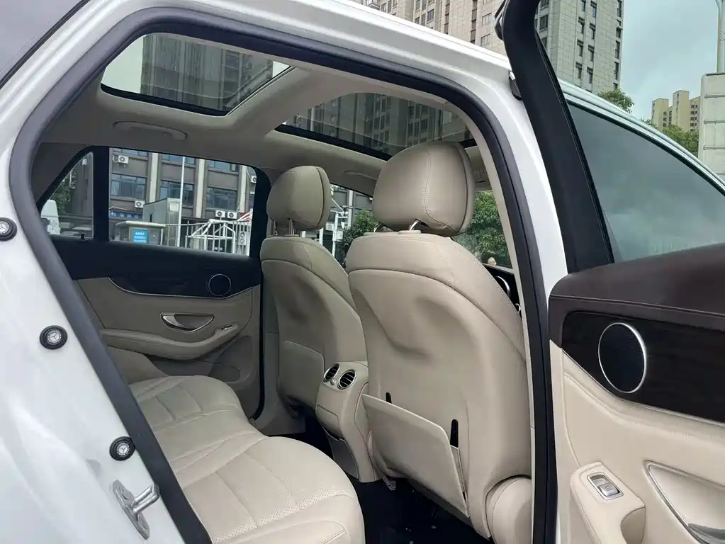 Mercedes-Benz GLC — миниатюра 18