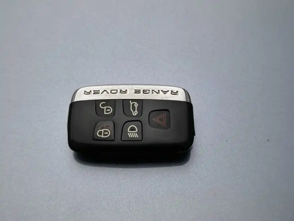 Land Rover Velar — миниатюра 19