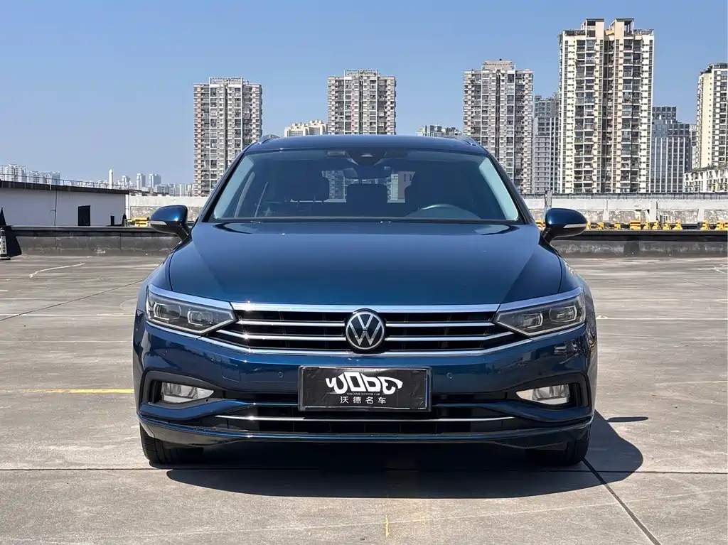 Volkswagen Passat Variant 2021 2.0T