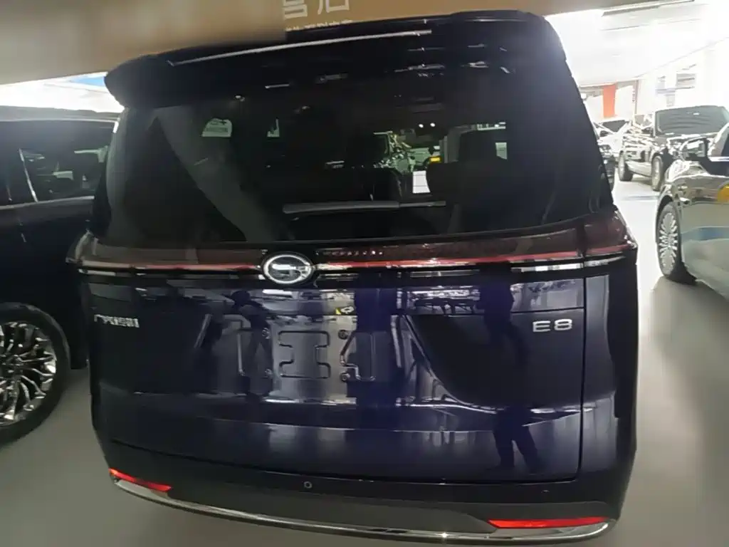 GAC Motor Trumpchi E8 PHEV — миниатюра 6