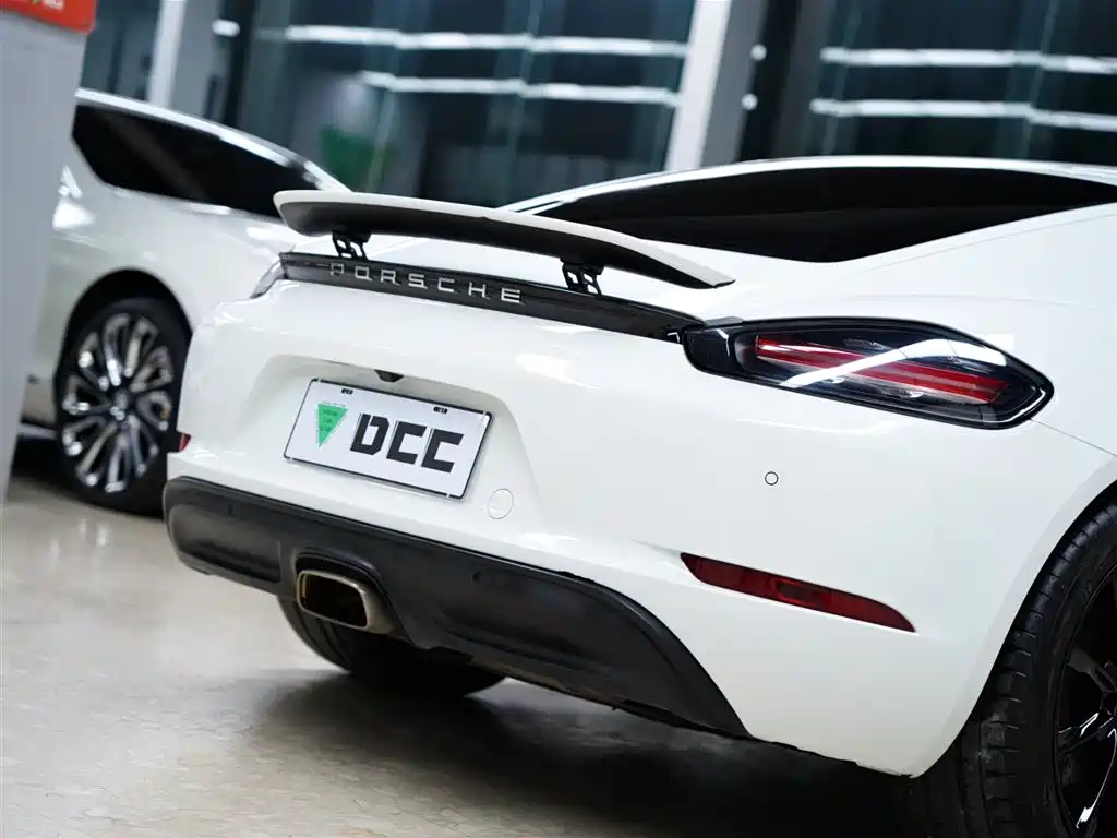Porsche 718 2020 Cayman 2.0T