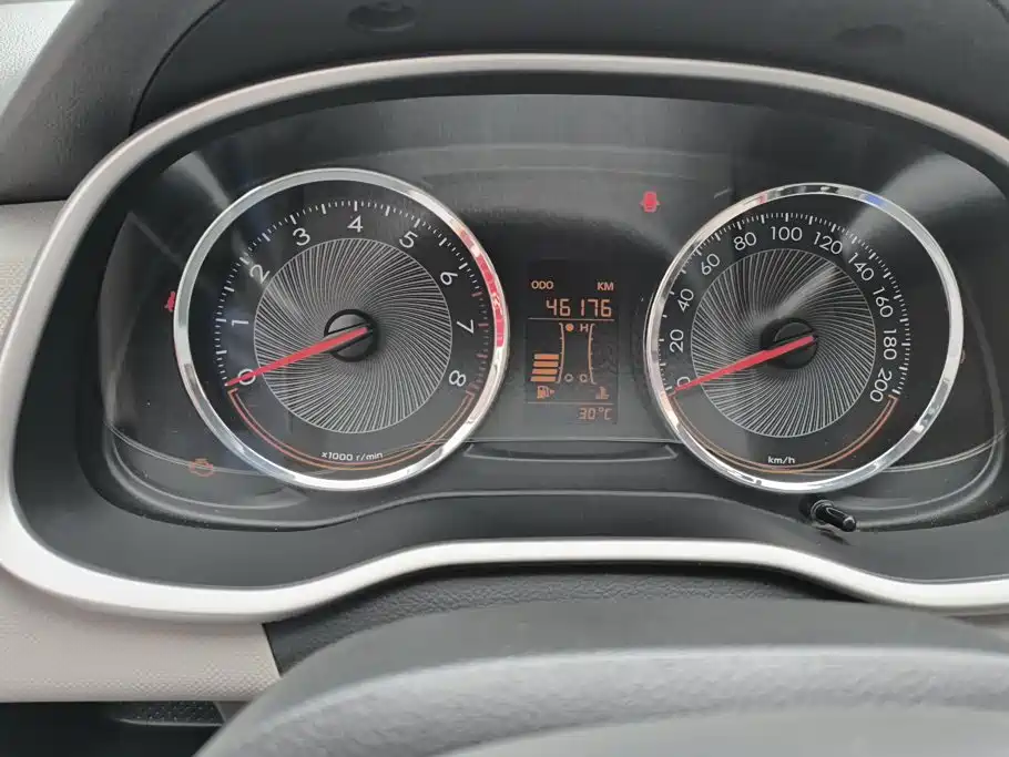Chevrolet Sail — миниатюра 14