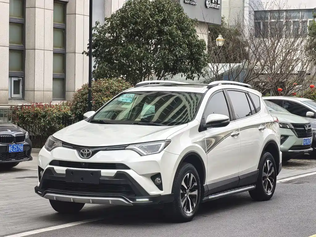 TOYOTA RAV4 RONGFANG