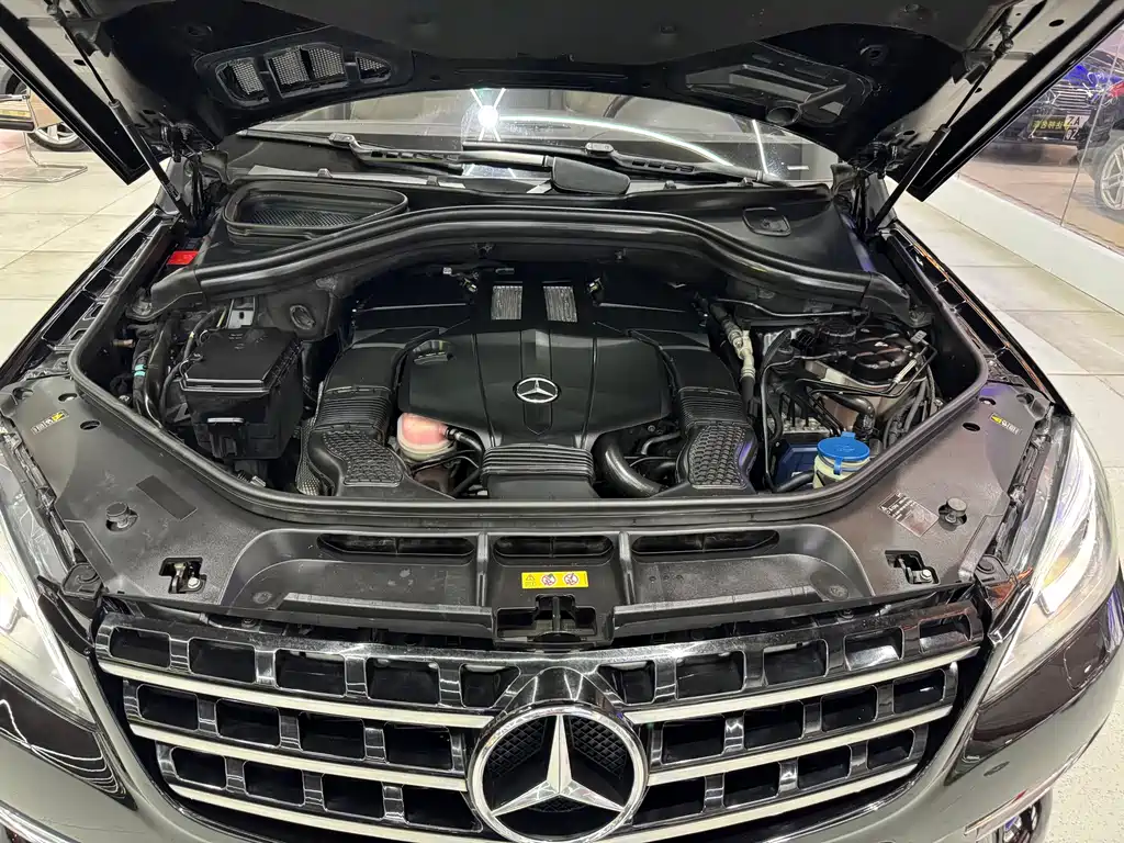 Mercedes-Benz M-Class — миниатюра 13