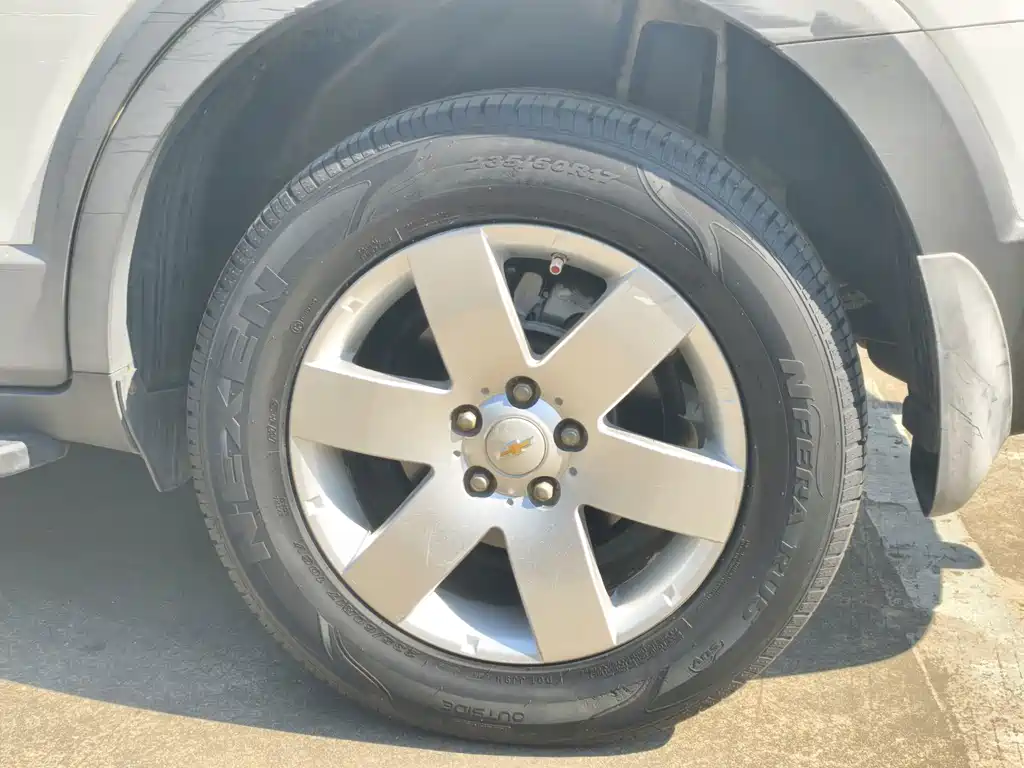 Chevrolet Captiva — миниатюра 15