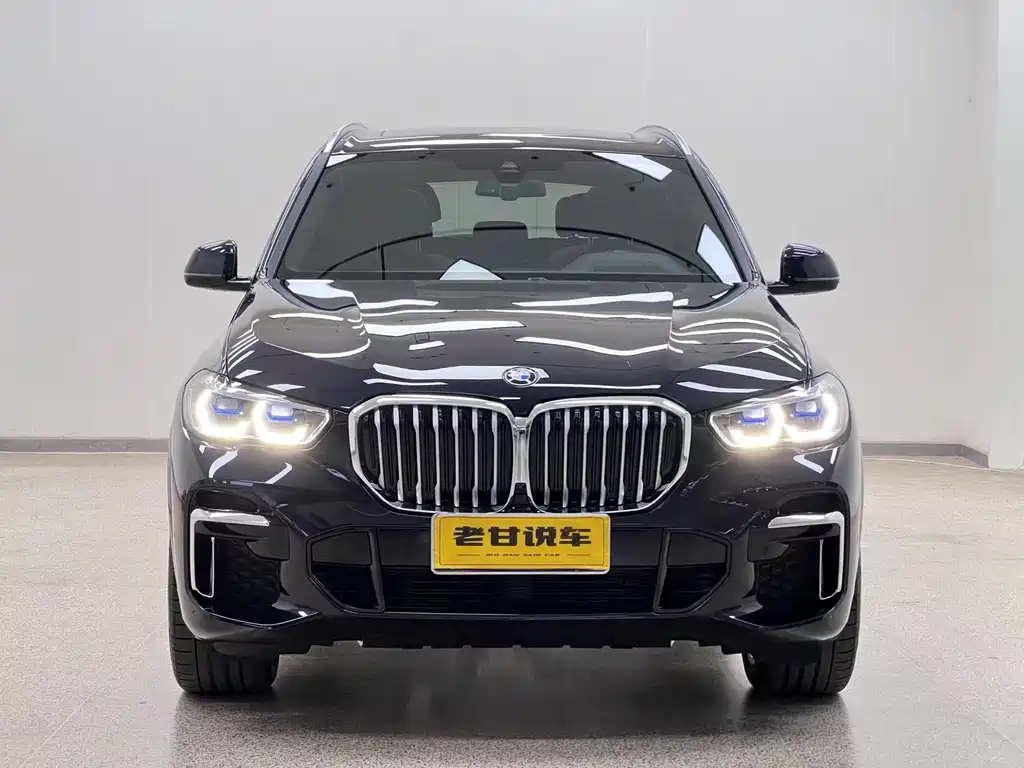 BMW X5 2022 xDrive 40Li M Sport