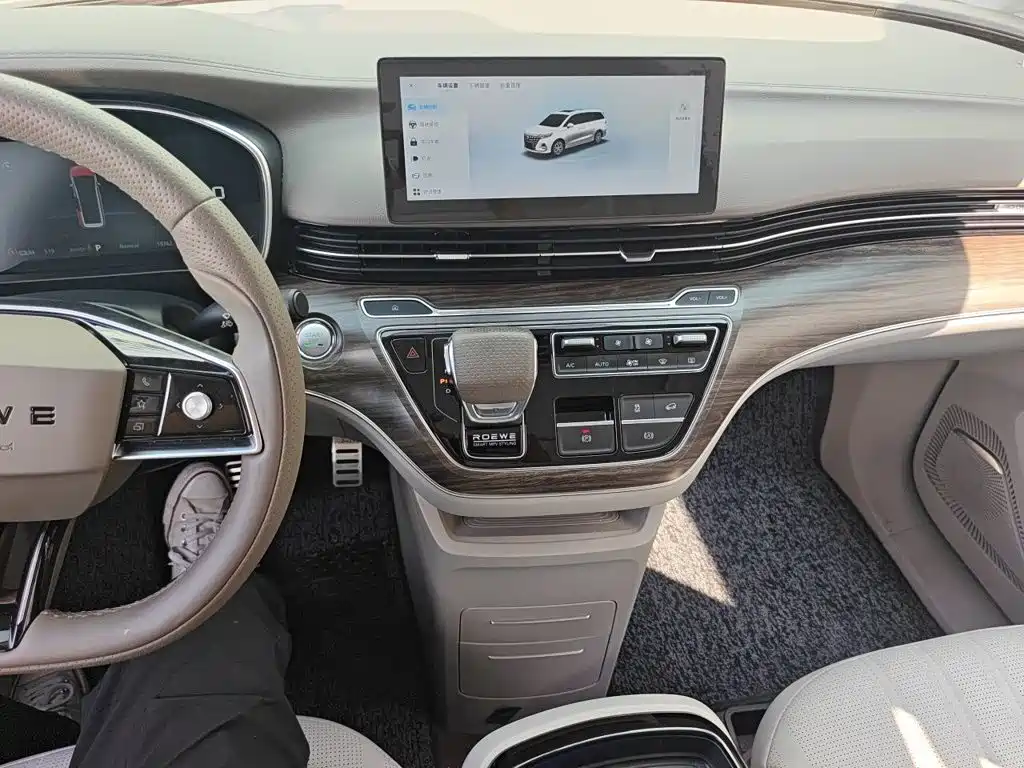 Roewe iMAX8 New Energy — миниатюра 14