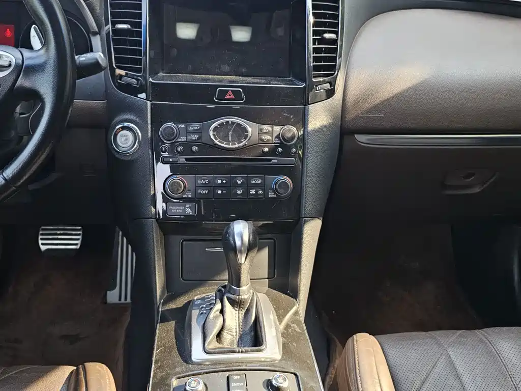 Infiniti FX — миниатюра 13