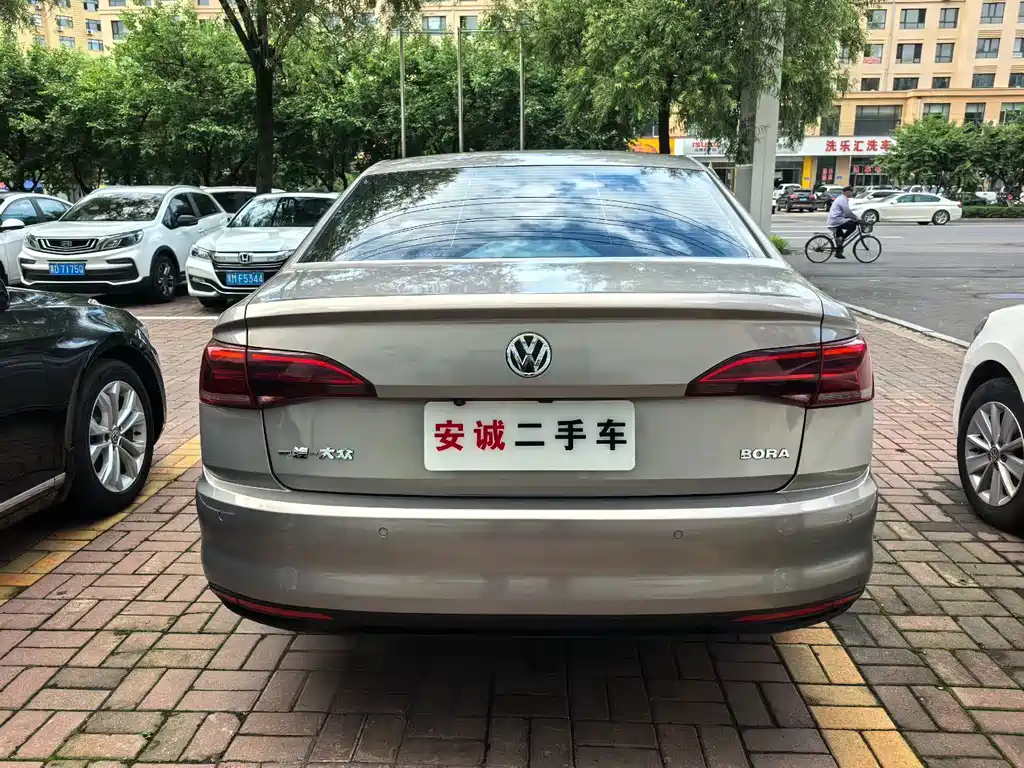 Volkswagen Bora — миниатюра 5