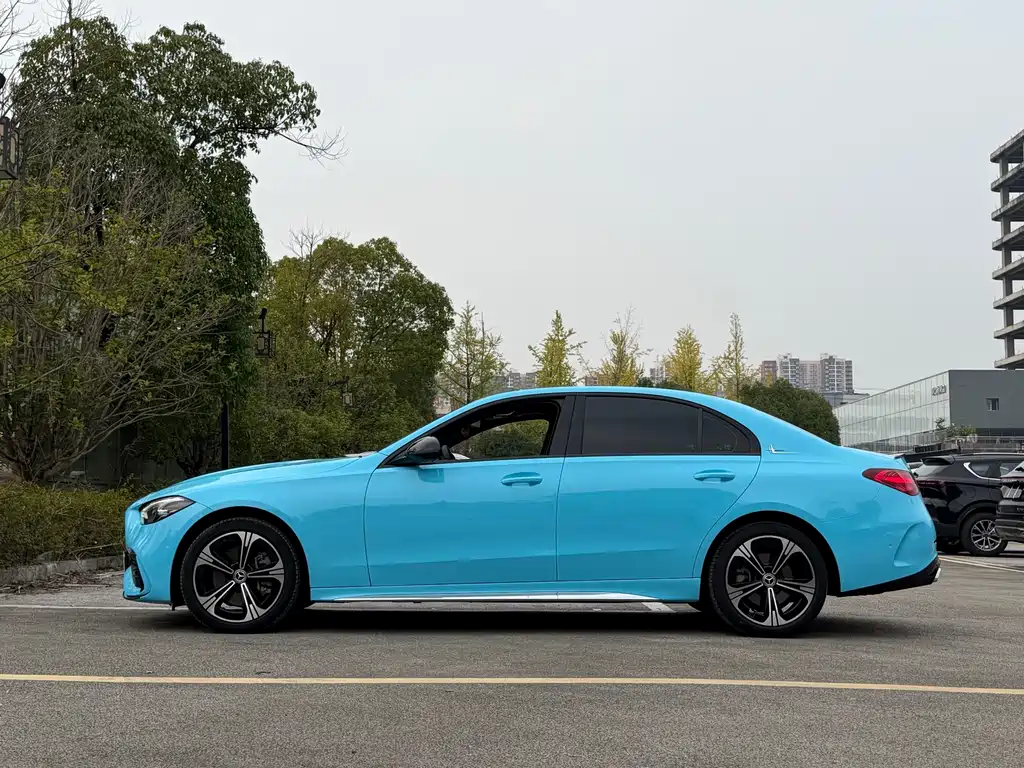 Mercedes-Benz C-Class — миниатюра 7