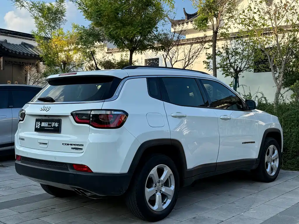 Jeep Compass — миниатюра 18