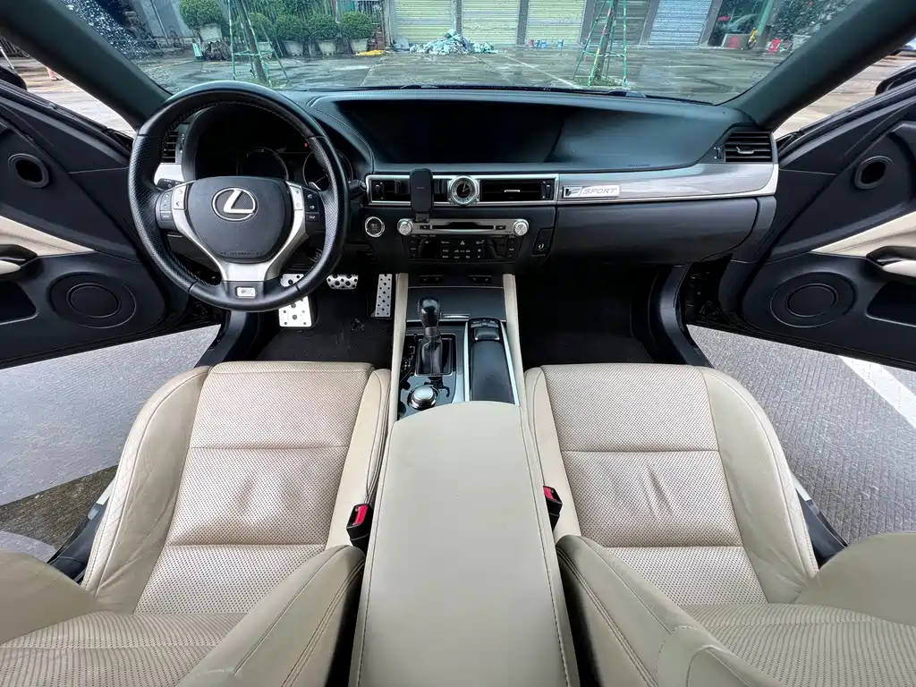 Lexus GS — миниатюра 17