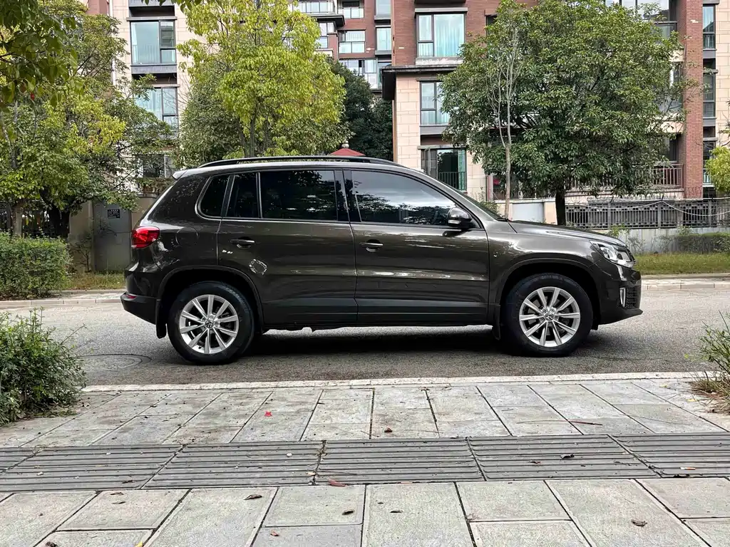 Volkswagen Tiguan — миниатюра 3