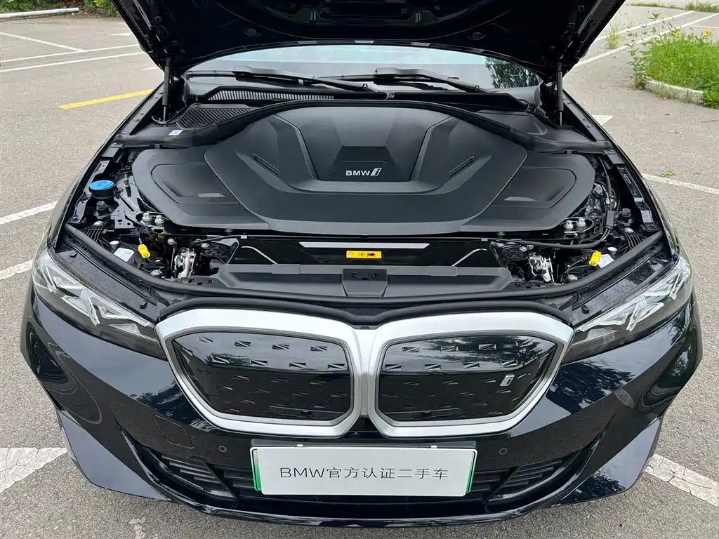 BMW i3 — миниатюра 13