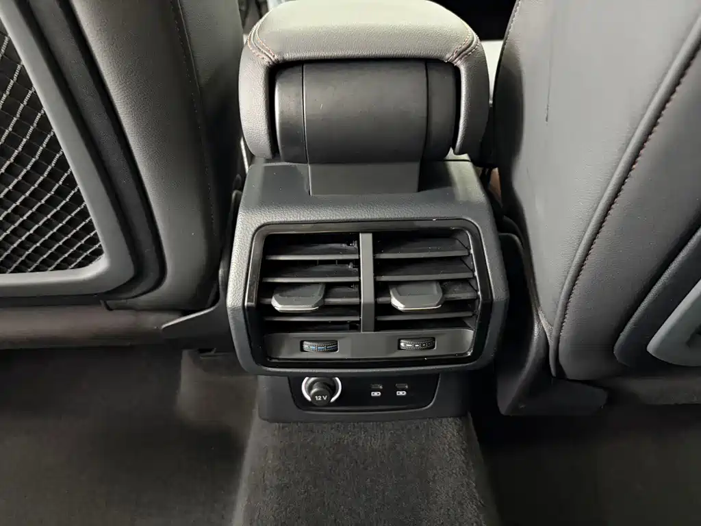 Audi Q3 — миниатюра 10