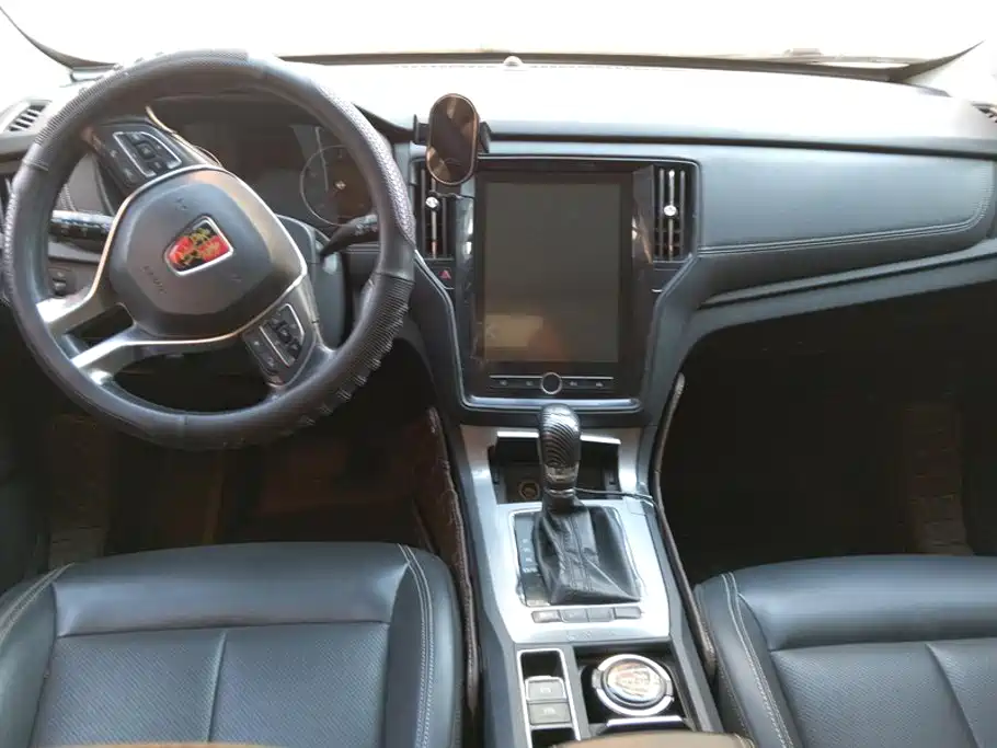 Roewe RX5 — миниатюра 12