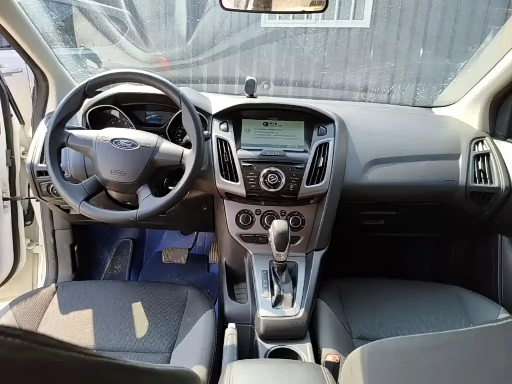 Ford Focus — миниатюра 10